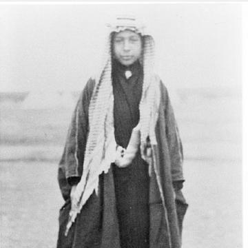 جلالة المغفور له الملك طلال في طفولته في عمان عام 1922