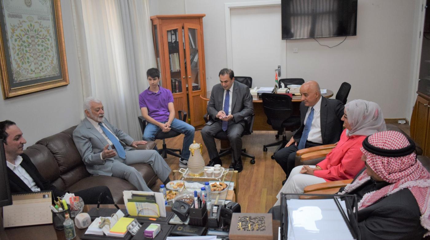 زيارة جامعة الزرقاء